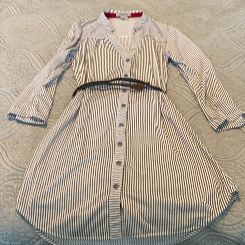 4/$20 Passport Dress Size Small